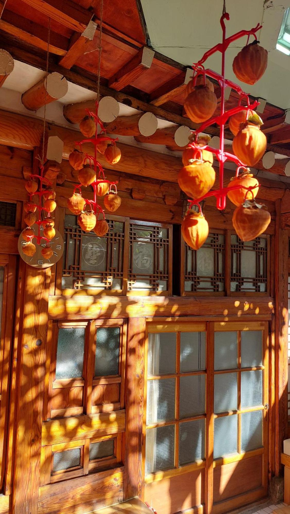 Dongmyo Hanok Sihwadang - Private Korean Style House In The Center With A Beautiful Garden Guest house Seoul